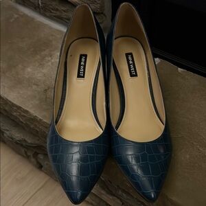 Nine West Dark Green Croc-Patterned Heels